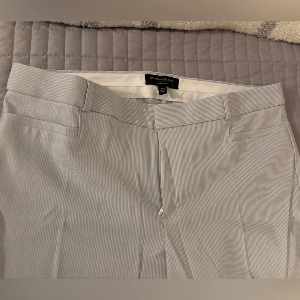 Banana Republic Striped Gray Sloan Crop Pants - Picture 2 of 4